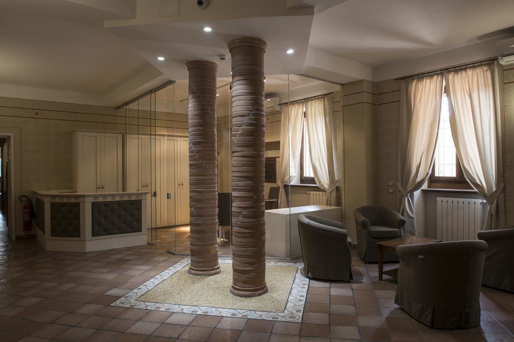 Hotel Sesmones Lodi Esterno foto